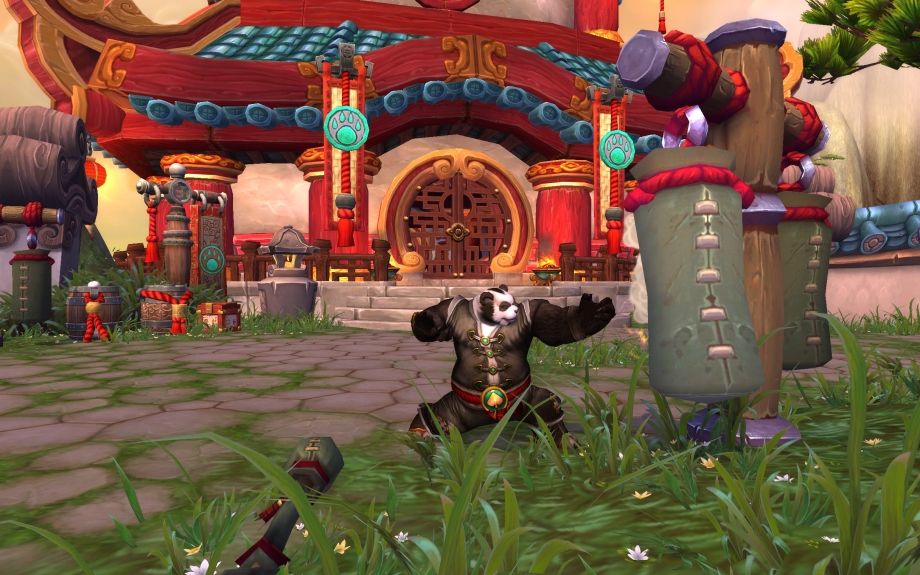 Pandaren Monk atakujący cel treningowy